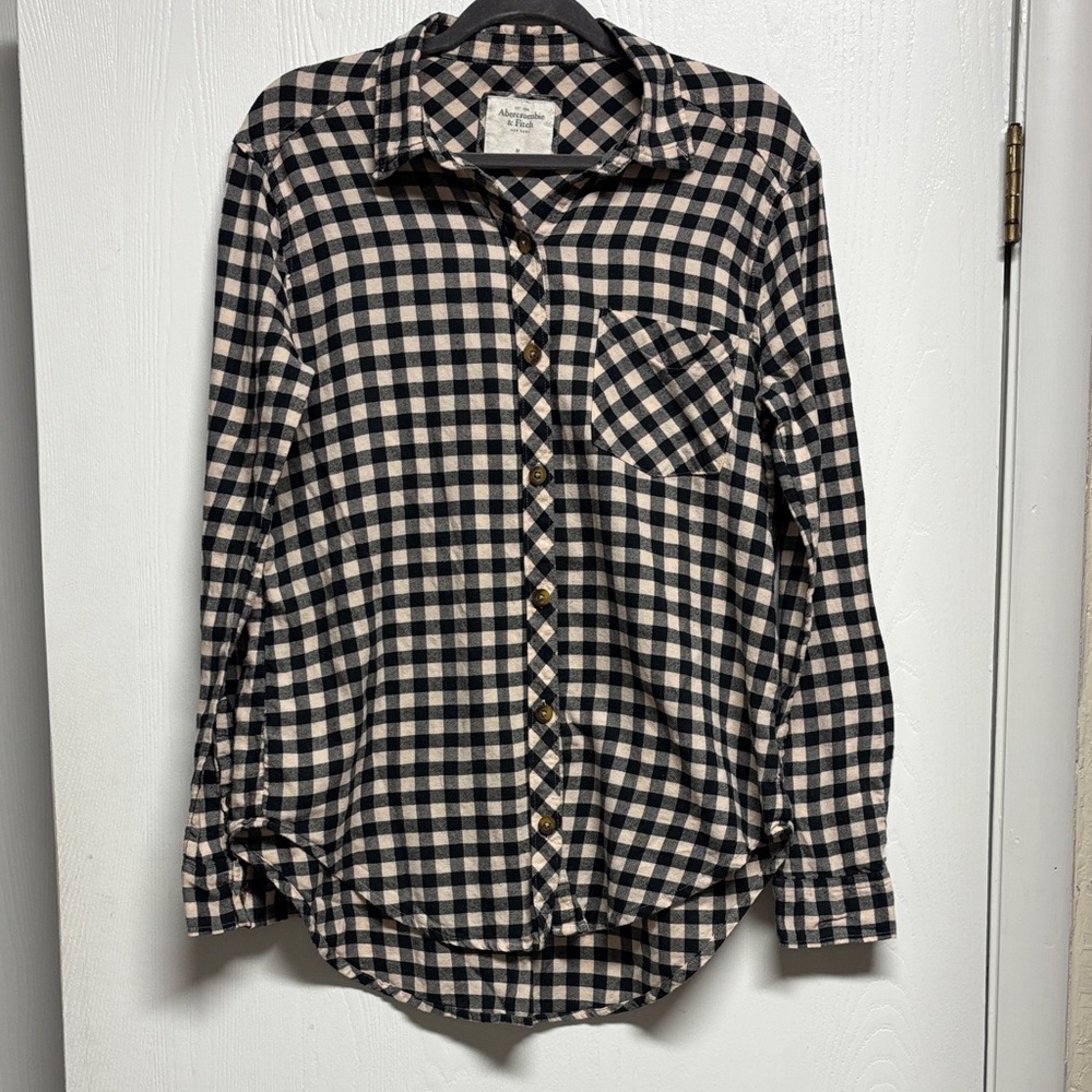 Abercrombie & Fitch Black and Cream Plaid Shirt